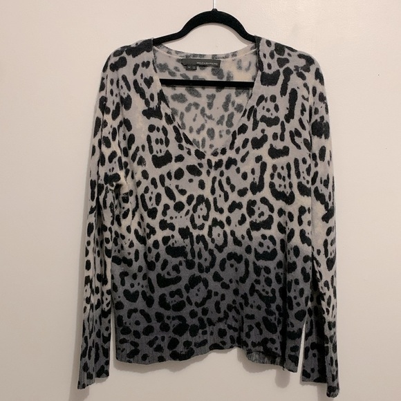360 CASHMERE Lauren Leopard Print Cashmere Sweater size M. 100% cashmere $380USD - Picture 2 of 4